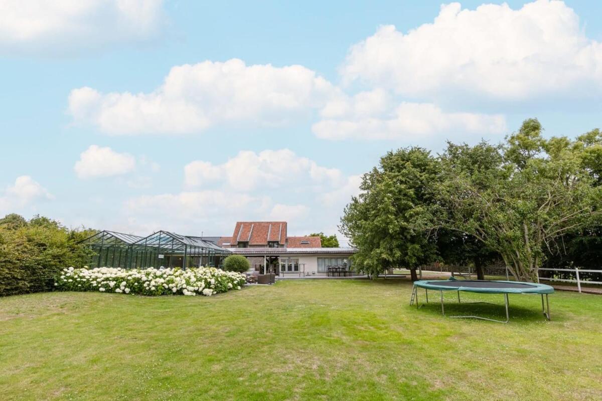 Willa Farmhouse Oasis With Garden, Pond And Idyllic Surroundings Beernem Zewnętrze zdjęcie